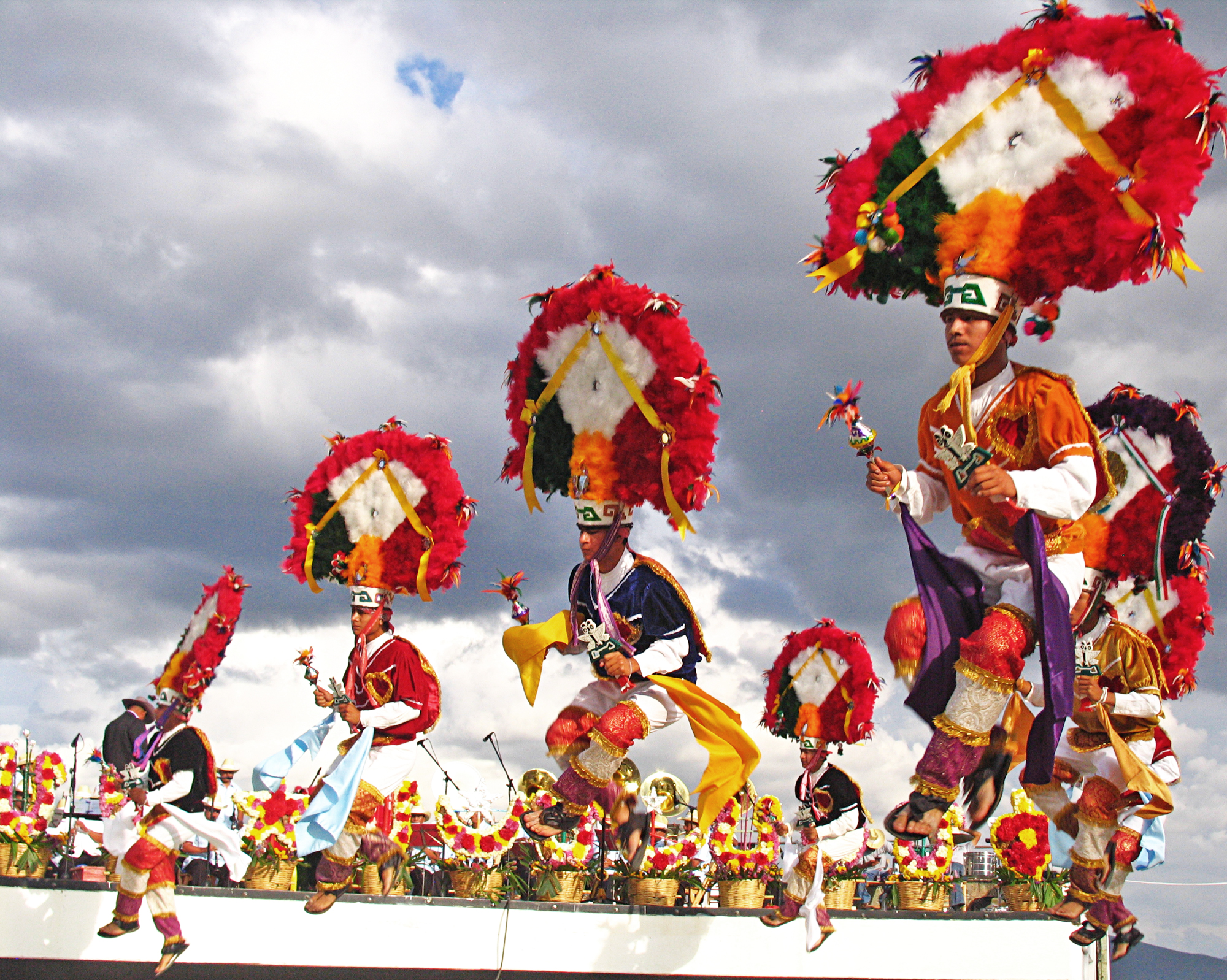 Danza de la Pluma. Villa de Zaachila Bailes de mexico, Danza y baile ...