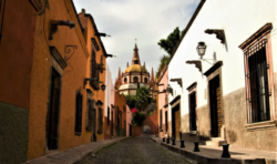 San Miguel de Allende streets