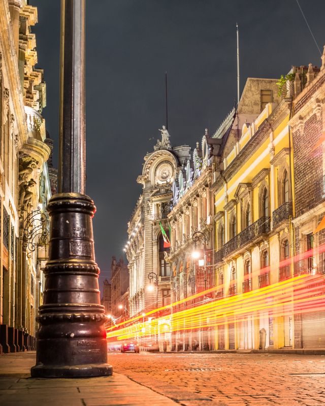 Mexico City’s bustling streets are full of vibrant life, from lively markets and street performers and stunning architecture — there’s always something exciting happening around every corner. ✨

#mexico #mexicotravel #cdmx #travel #luxurytravel #mexicocity