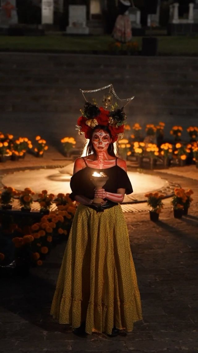 There’s just something about autumn in Mexico that feels like a cozy hug. Maybe it’s the traditions, the vibe in the air, or a little bit of everything coming together. 🧡

#mexico #autumn #traditions #culture