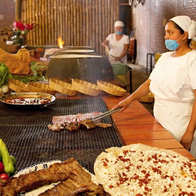 If food doesn’t seem like the way to someone’s heart, they probably haven’t experienced the magic of Oaxacan gastronomy—especially the iconic tlayuda. 🌮

For all the foodies out there, we’ve created a special tour that dives into the world of taco culture, mezcal (yep, we didn’t forget you drink lovers), food markets, and endless deliciousness. Tempted? Shoot us a message, and let’s make it happen!

#mexico #mexicotravel #mexicangastronomy #foodie #travel #oaxaca #tlayuda #mezcal