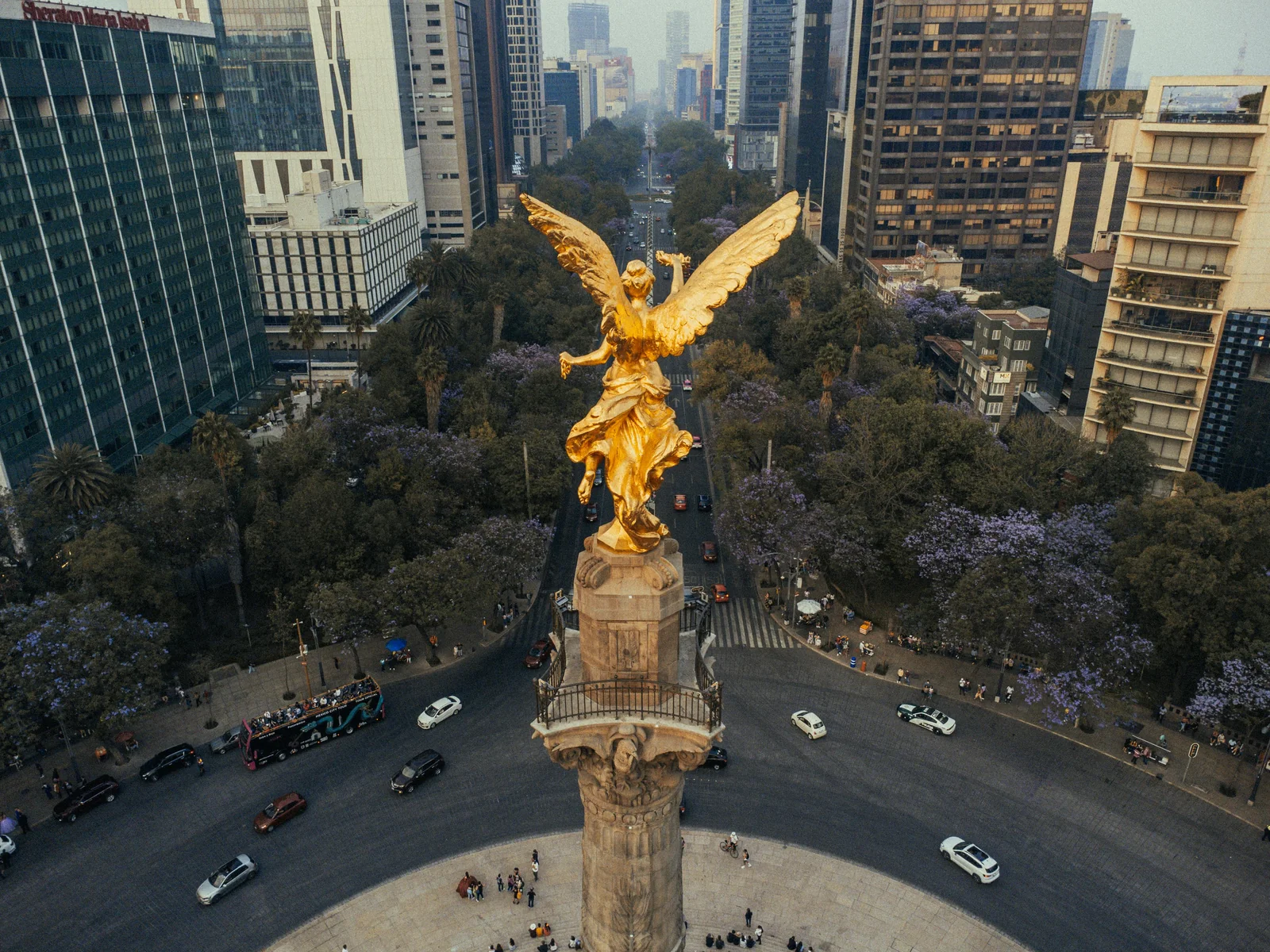 01mexicocityreformaavenue