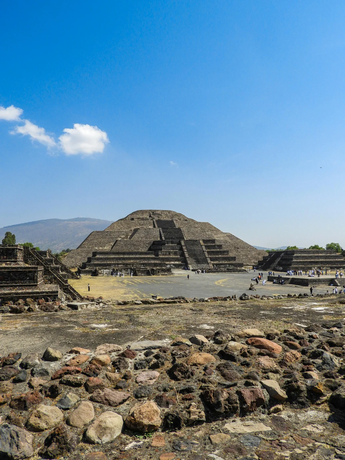 GAL-04-teotihuacanerickasanchezlicensed_2