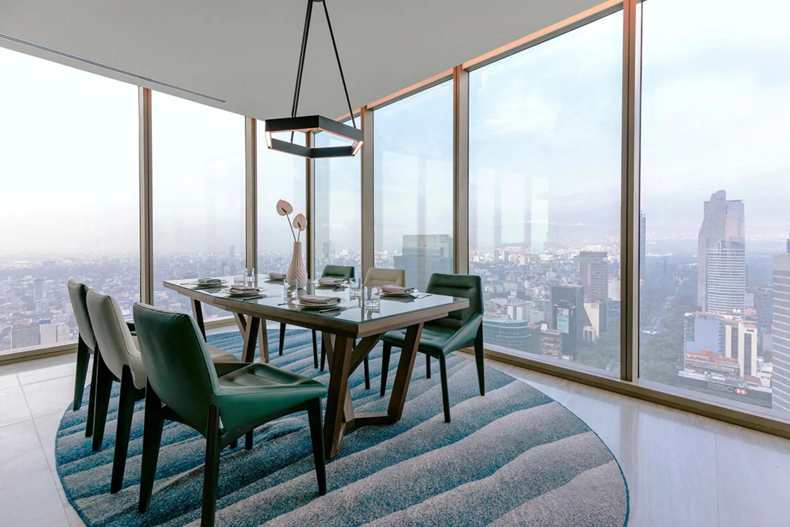 gallerysofitelcityreformaopera-suite-room-2