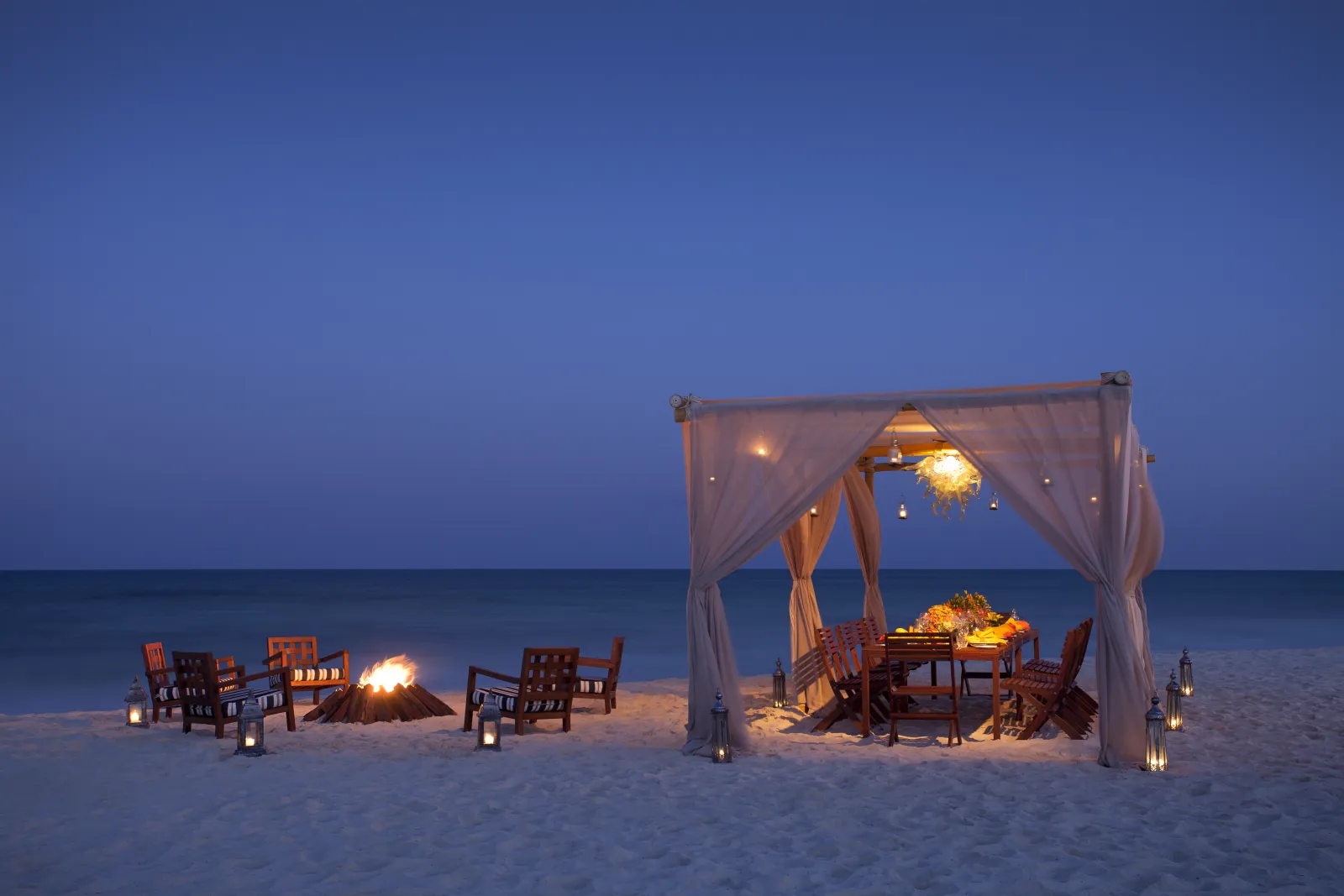 h6tis29543246beachdinner