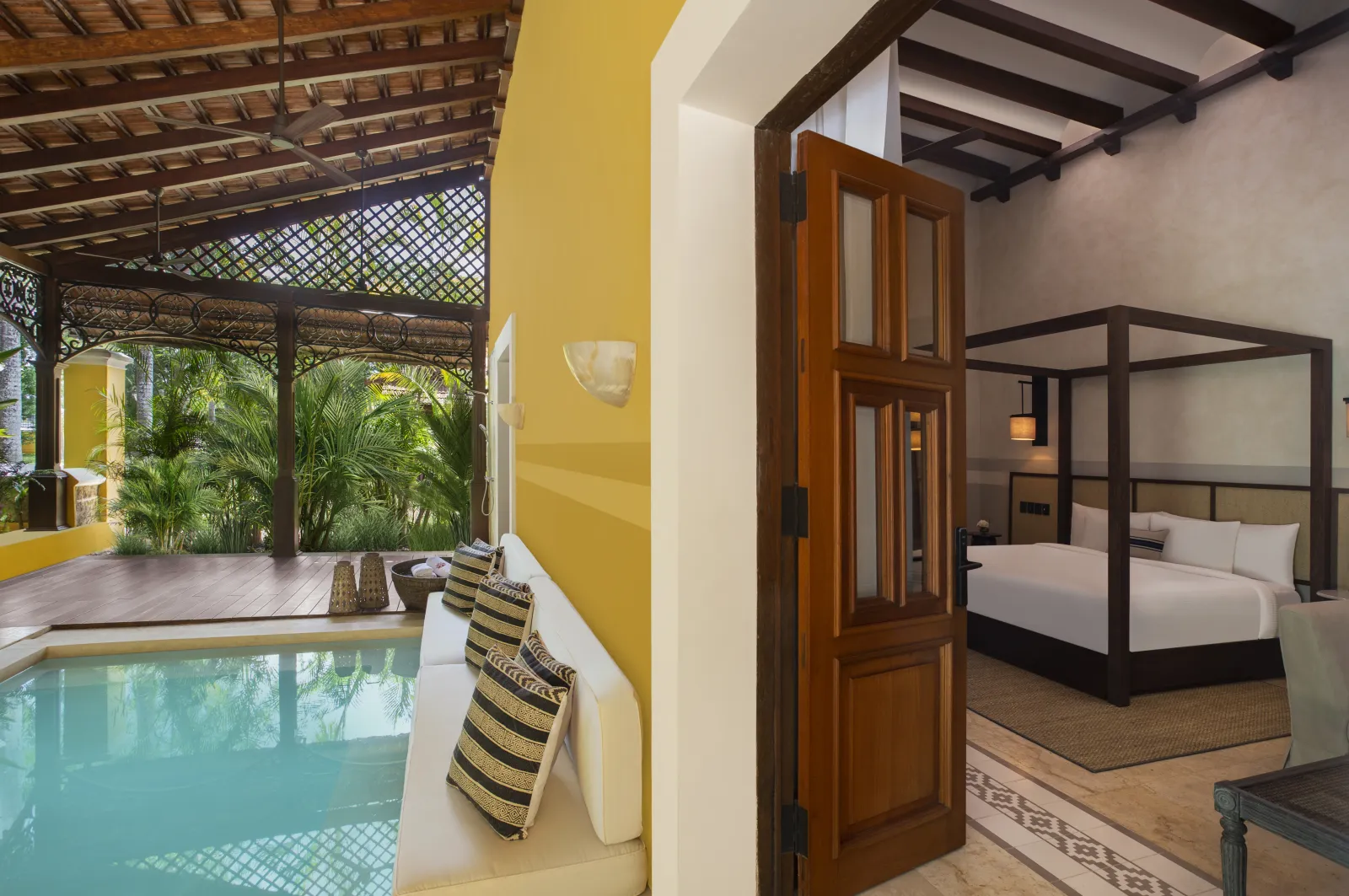 hacienda-xcanatun-yaab-governor-pool-suite-interior-exterior
