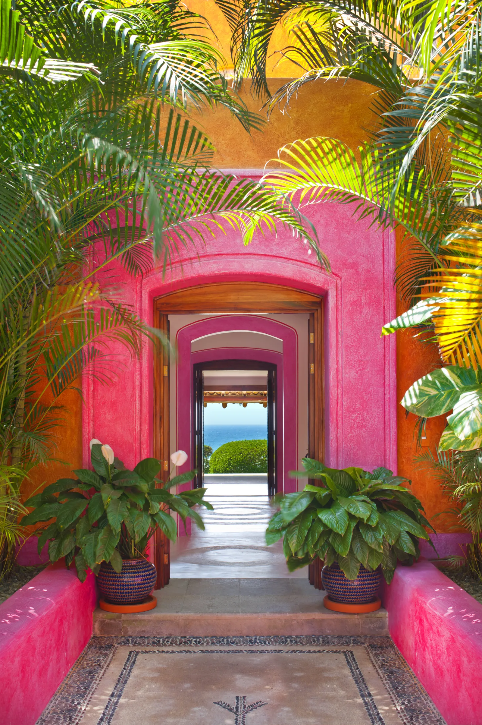 isabel-master-entrance