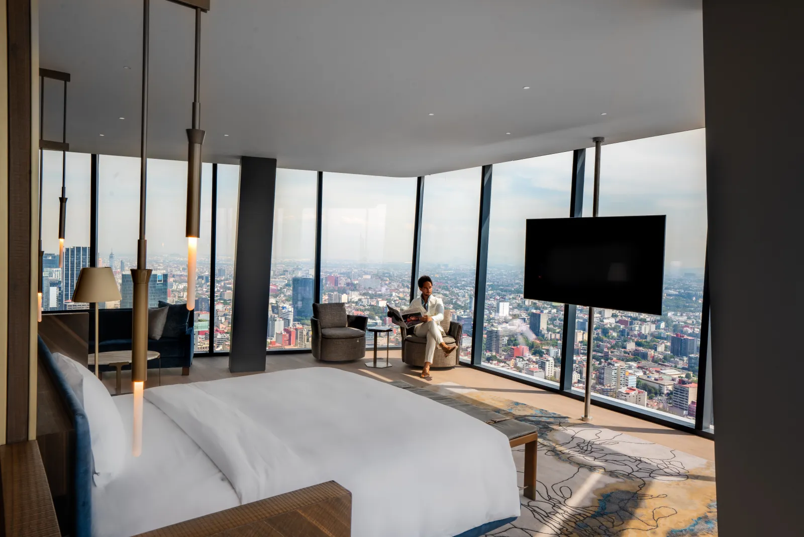 the-ritz-carlton-suite