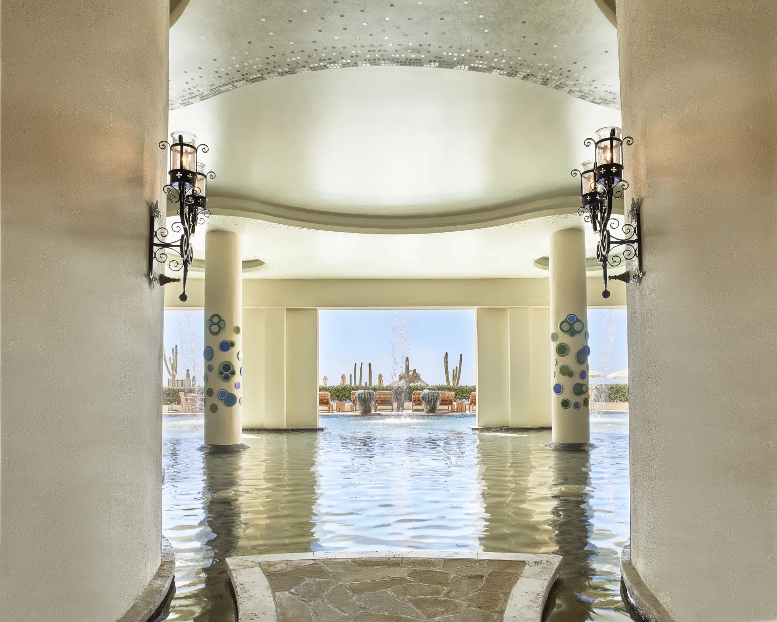 waldorf-astoria-spa-meditation-pool