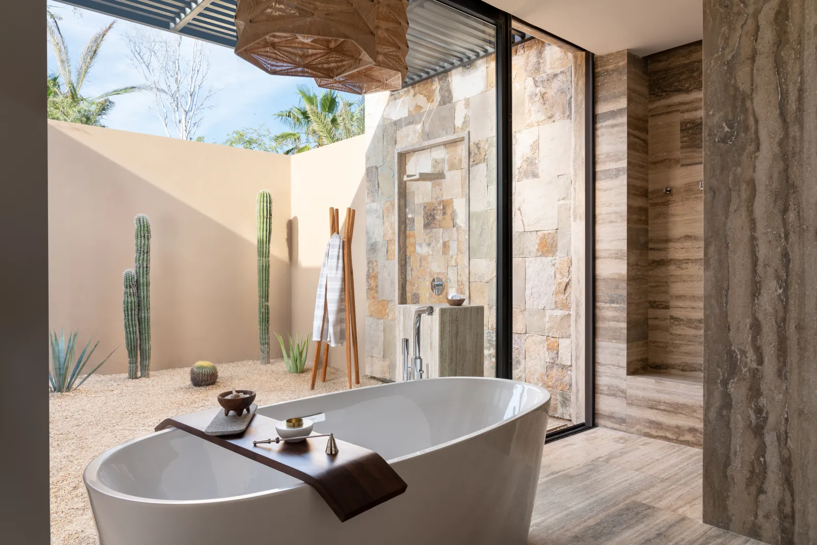 zadun-zudun-villa-bath-and-shower-v1